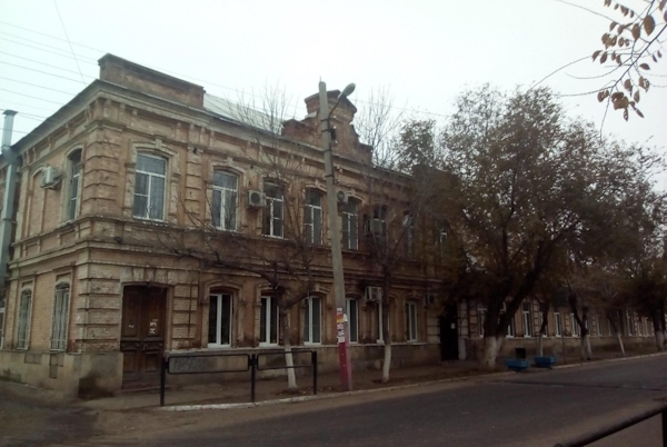 Городская поликлиника №10 в Астрахани